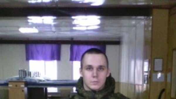 Защитник Илья Степанов