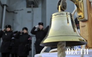БПК "Вице-адмирал Кулаков" вошел в Баренцево море