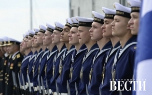 Военным морякам вернули офицеров-воспитателей