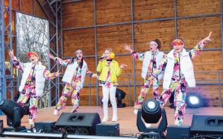 � ������ ������ ������