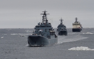 Отряд кораблей и судов отработал задачи противодиверсионной обороны