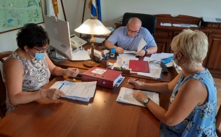 Приёмы горожан по личным вопросам