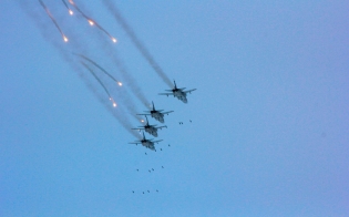 ����� � ����