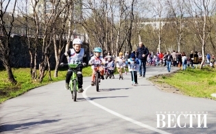 Прокатились по Аллее спорта