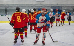 Женский Кубок командующего по хоккею