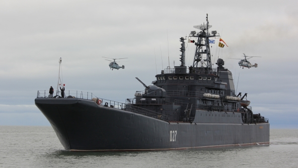 Выполнение задач боевой подготовки в море 