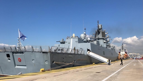 Североморские моряки продолжают поход